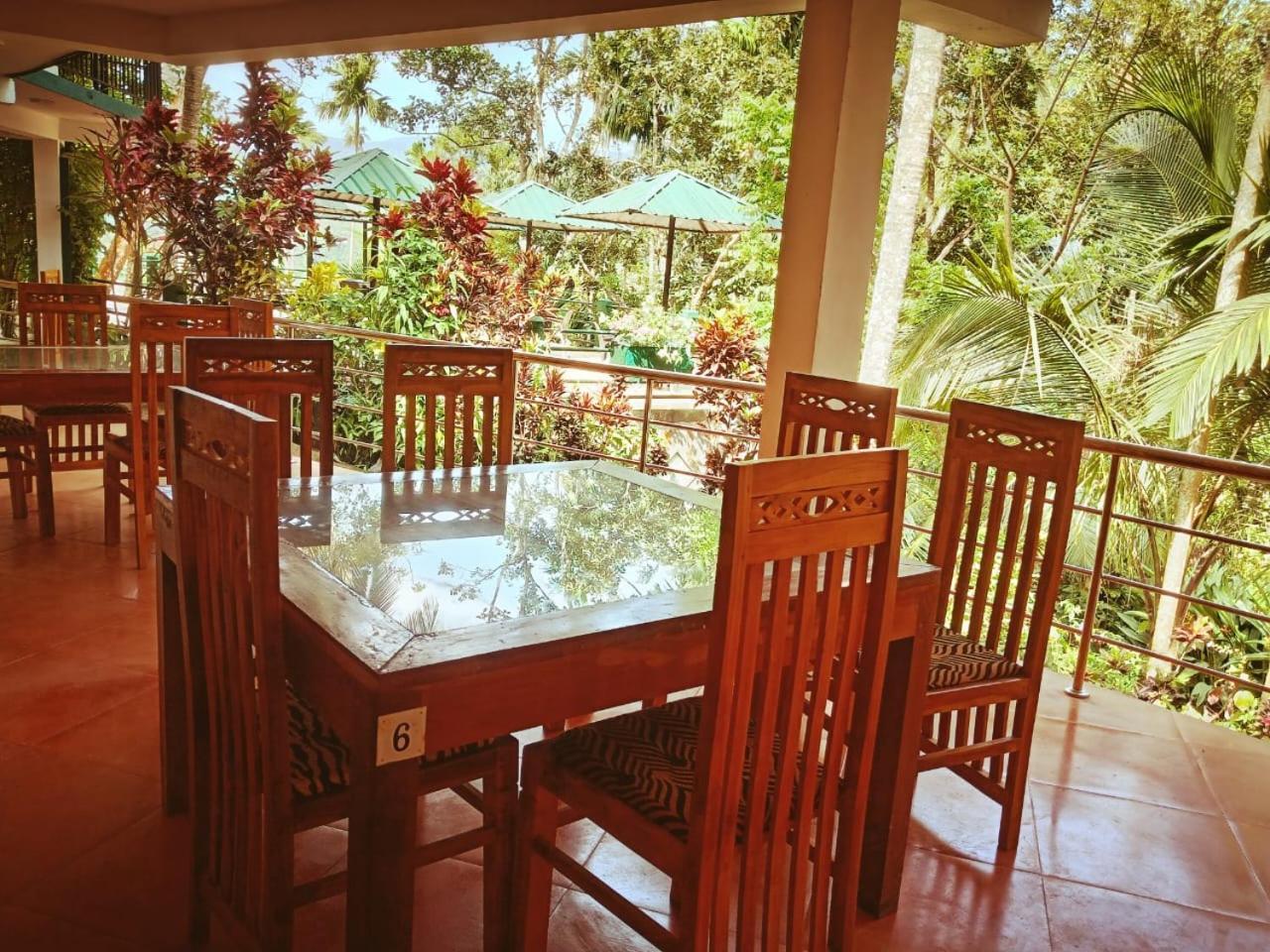 Rainforest Lodge, Deniyaya Singheraja Exterior foto